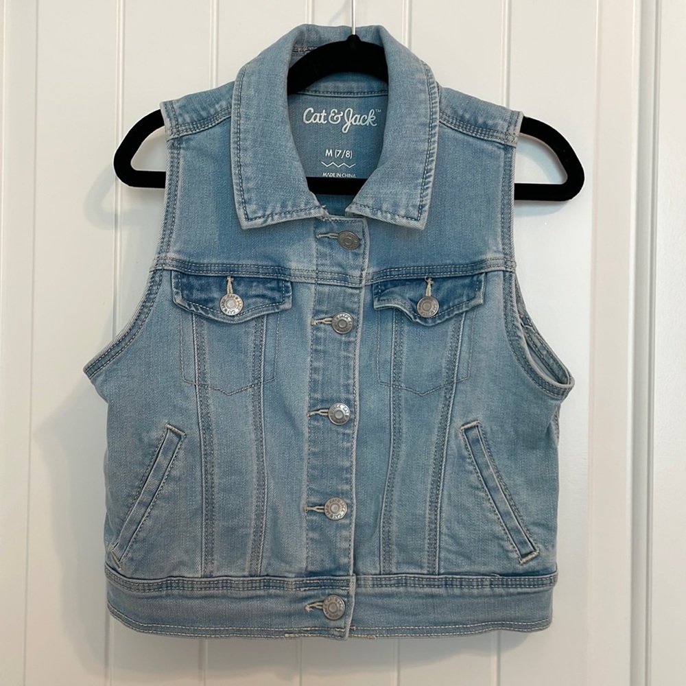 Girls sleeveless denim vest